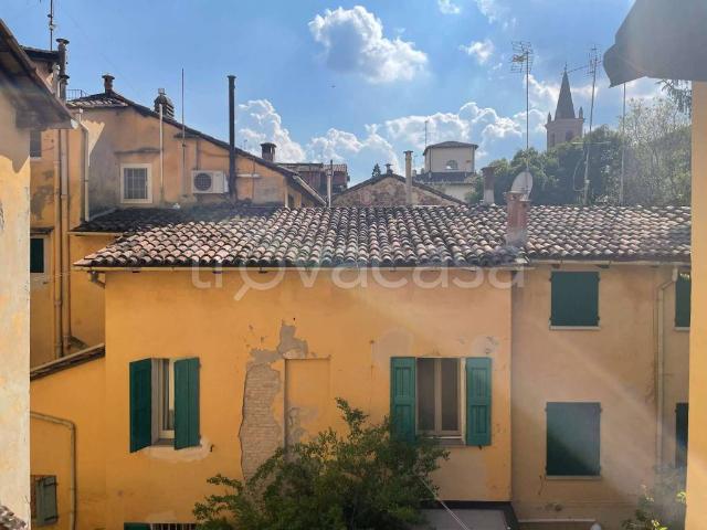 Appartamento in affitto a Bologna via Broccaindosso, arredato, riscaldamento autonomo, centrale TrovaCasa