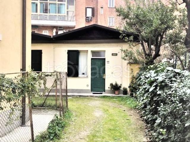 Appartamento in affitto a Bologna via Bruno Parisio, arredato, riscaldamento autonomo, cantina TrovaCasa