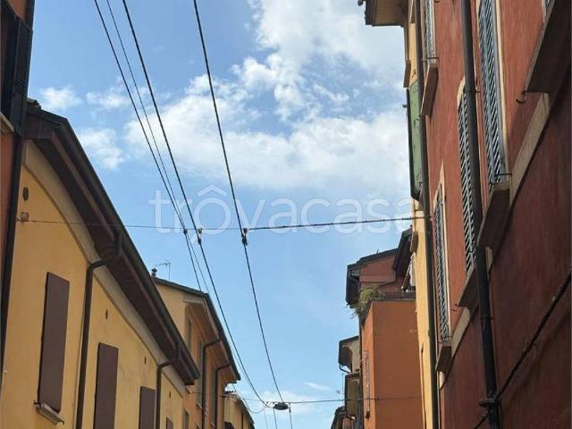 Appartamento in affitto a Bologna via del borgo di san pietro, 39, arredato, riscaldamento autonomo, centrale TrovaCasa