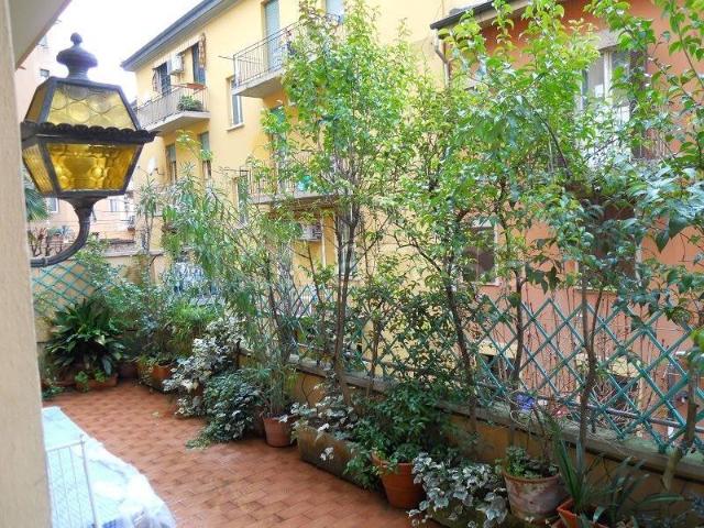Appartamento in affitto a Bologna via del Rondone, 4, parzialmente arredato, ristrutturato, contesto signorile TrovaCasa