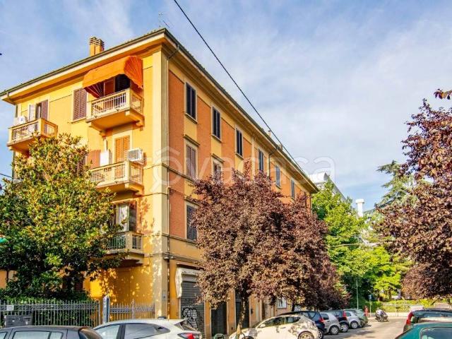 Appartamento in affitto a Bologna via della Ghisiliera, 9, riscaldamento autonomo, centrale, luminoso TrovaCasa