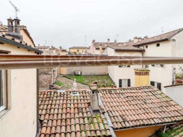 Appartamento in affitto a Bologna via delle Tovaglie, arredato, ultimo piano, centrale TrovaCasa