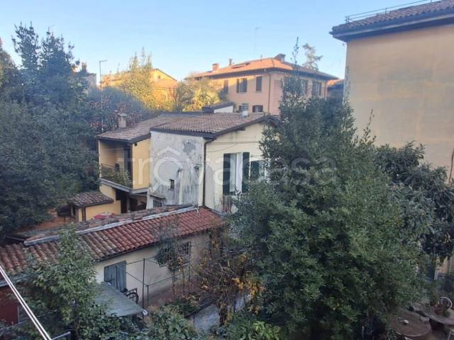 Appartamento in affitto a Bologna via Fondazza, arredato, giardino, riscaldamento autonomo TrovaCasa