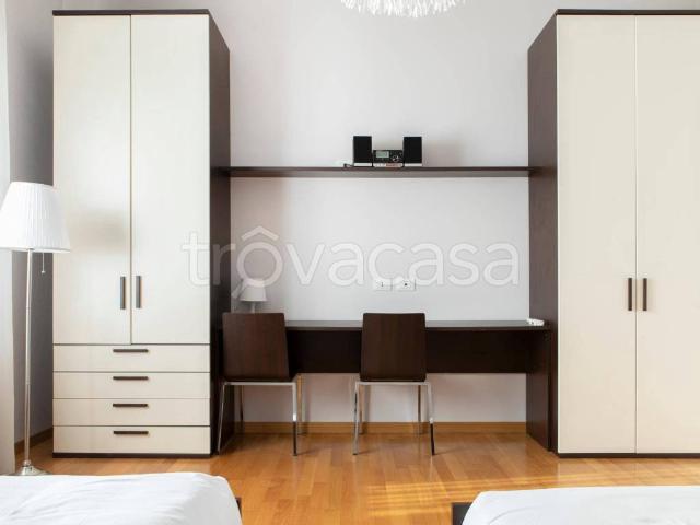 Appartamento in affitto a Bologna via Guglielmo Marconi, arredato, terrazzo, parquet TrovaCasa