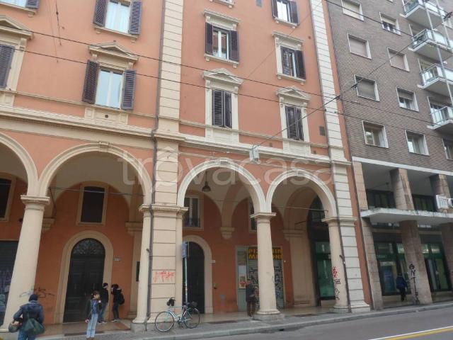Appartamento in affitto a Bologna via Guglielmo Marconi, riscaldamento autonomo, parzialmente arredato, ascensore TrovaCasa