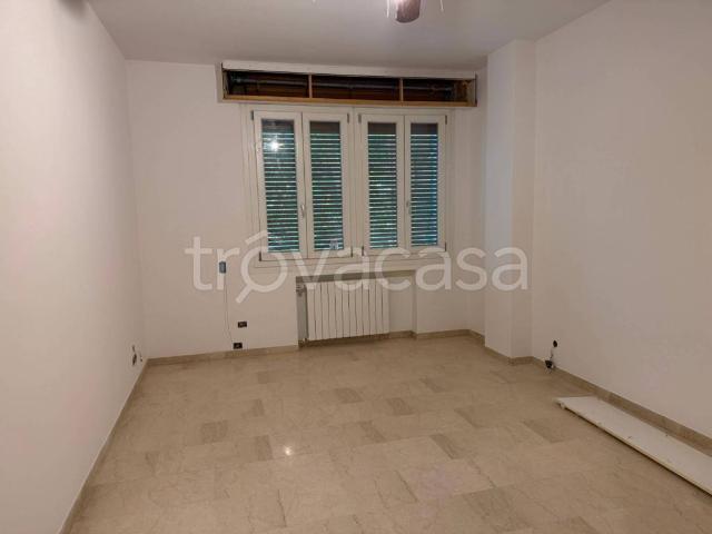 Appartamento in affitto a Bologna via Giovanna Zaccherini Alvisi, non arredato/vuoto, terrazzo, ascensore TrovaCasa