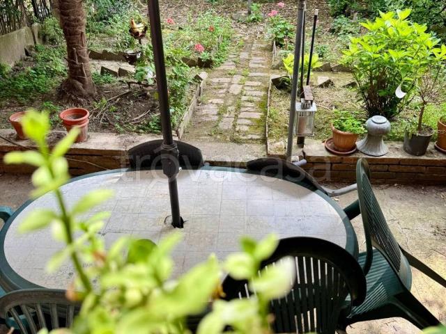 Appartamento in affitto a Bologna via Giuseppe Bentivogli, arredato, giardino privato, riscaldamento autonomo TrovaCasa