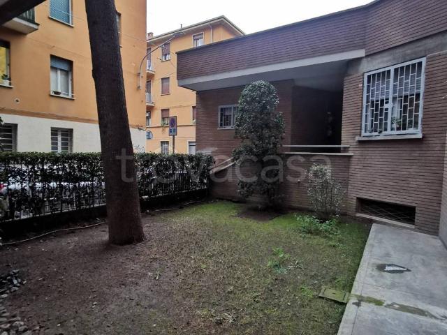 Appartamento in affitto a Bologna via Pier Antonio Rappini, arredato, posto auto, ascensore TrovaCasa