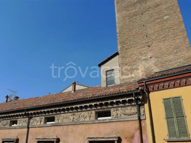 Appartamento in affitto a Bologna via Strada Maggiore, 21, non arredato/vuoto, arredato, ascensore TrovaCasa