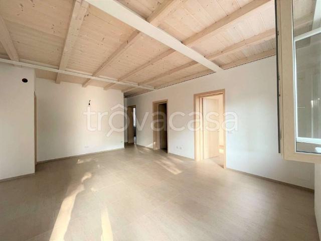Appartamento in affitto a Bologna via Sabotino, non arredato/vuoto, giardino privato, riscaldamento autonomo TrovaCasa