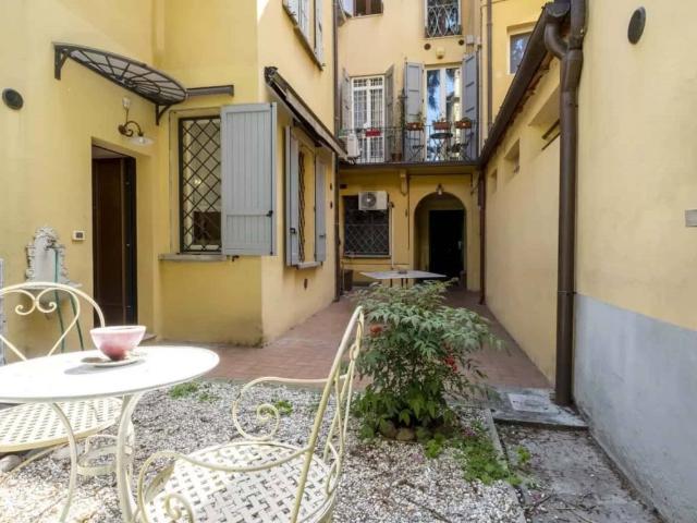 Appartamento in affitto a Bologna via Santo Stefano, arredato, giardino privato, riscaldamento autonomo TrovaCasa
