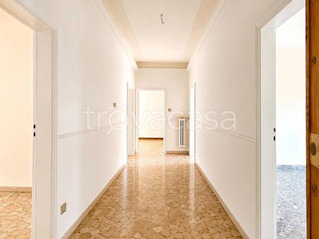 Appartamento in affitto a Bologna via Saragozza, 167, non arredato/vuoto, cantina, luminoso TrovaCasa