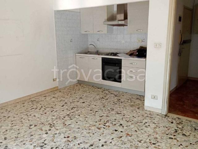 Appartamento in affitto a Bologna via Toscana, 58, parzialmente arredato, riscaldamento centralizzato, cantina TrovaCasa