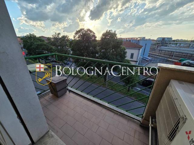 Appartamento in affitto a Bologna viale Pietro Pietramellara, ascensore, libero subito, centrale TrovaCasa