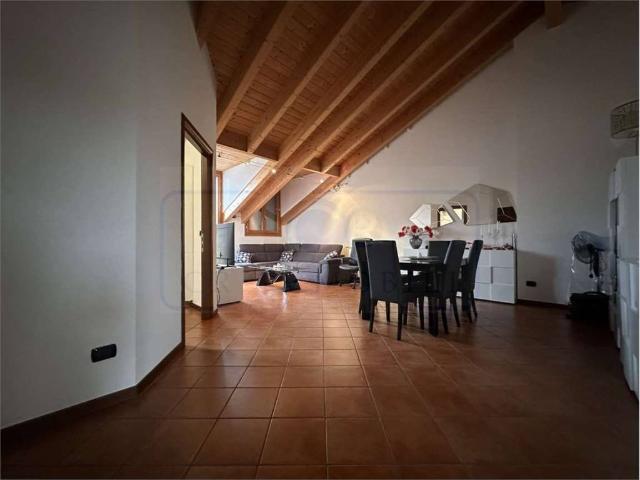 Appartamento in affitto a Bollate MI