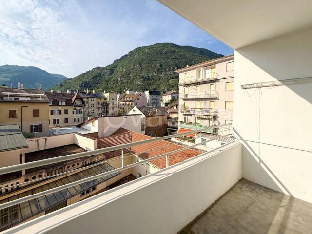 Appartamento in affitto a Bolzano, non arredato/vuoto, terrazzo, ascensore TrovaCasa