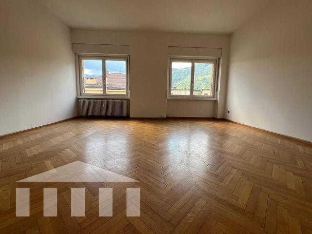 Appartamento in affitto a Bolzano via Padre Reginaldo Giuliani, 1, 39100 Bolzano bz, Italia, parzialmente arredato, luminoso, balcone TrovaCasa