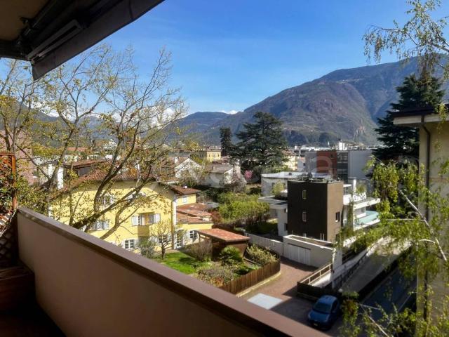 Appartamento in affitto a Bolzano via Vittorio Veneto, 54, arredato, posto auto, box TrovaCasa