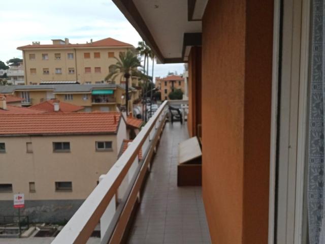 Appartamento in affitto a Bordighera via Braie, 3, non arredato/vuoto, posto auto, terrazzo TrovaCasa