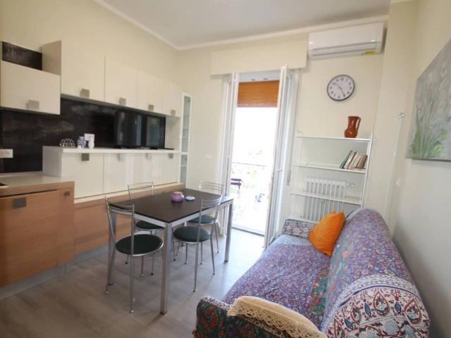 Appartamento in affitto a Borghetto Santo Spirito SV