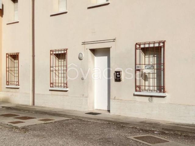 Appartamento in affitto a Borgo Virgilio strada Romana, 131, arredato, box, riscaldamento autonomo TrovaCasa
