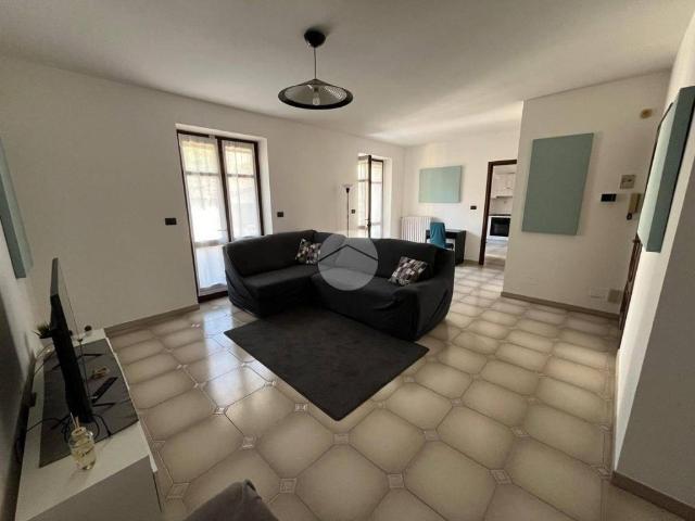 Appartamento in affitto a Bra corso IV Novembre, 44, arredato, giardino privato, cucina abitabile TrovaCasa