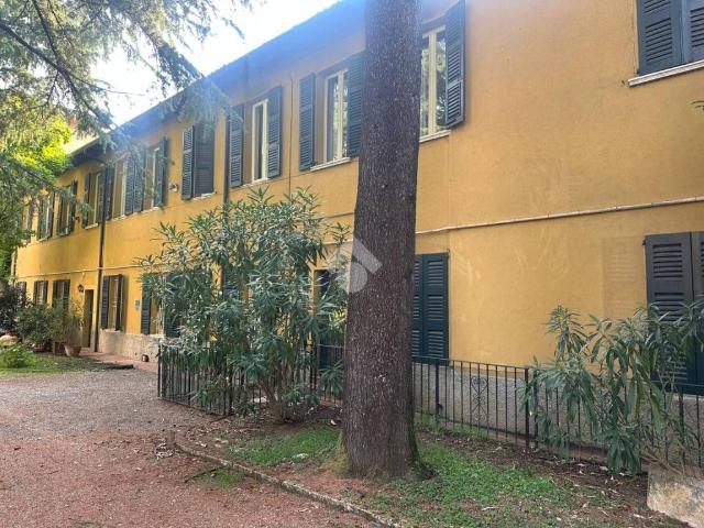 Appartamento in affitto a Brescia, arredato, cucina a vista, studio TrovaCasa