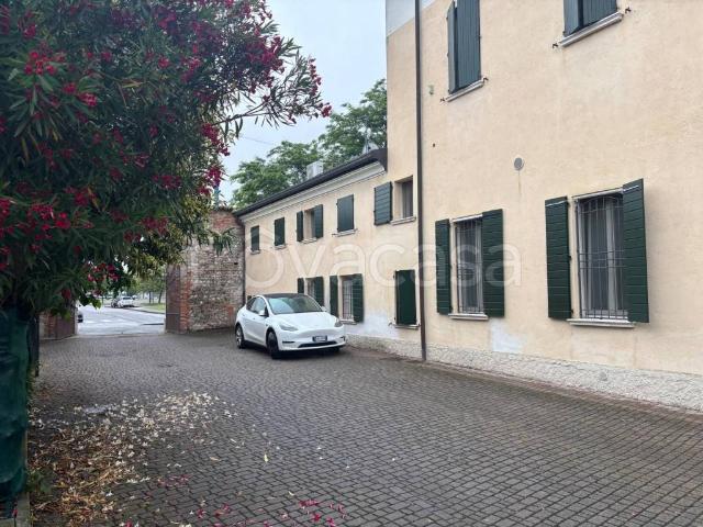 Appartamento in affitto a Brescia via Colombaie, Violino