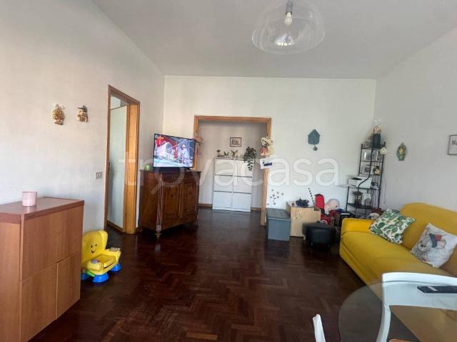 Appartamento in affitto a Brescia via Guglielmo Oberdan, 6, posto auto, terrazzo, parzialmente arredato TrovaCasa