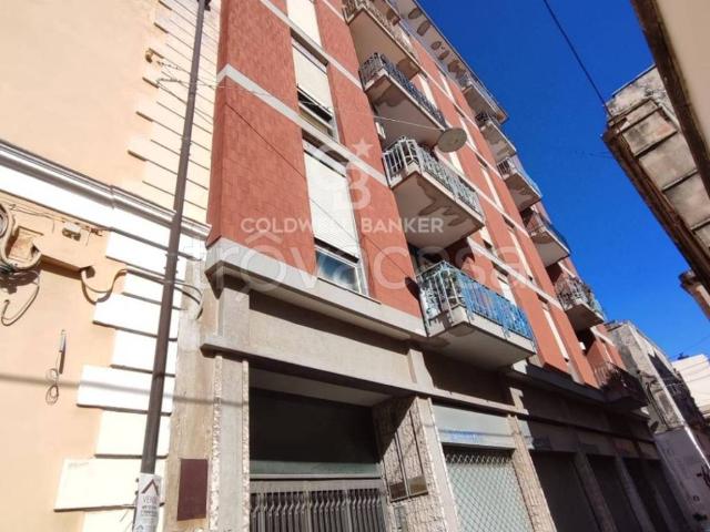 Appartamento in affitto a Brindisi via Marco Pacuvio, 47, non arredato/vuoto, doppia esposizione, contesto signorile TrovaCasa