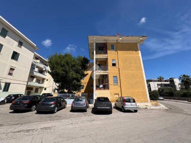 Appartamento in affitto a Brindisi via Palermo, 4, arredato, luminoso, lavanderia TrovaCasa