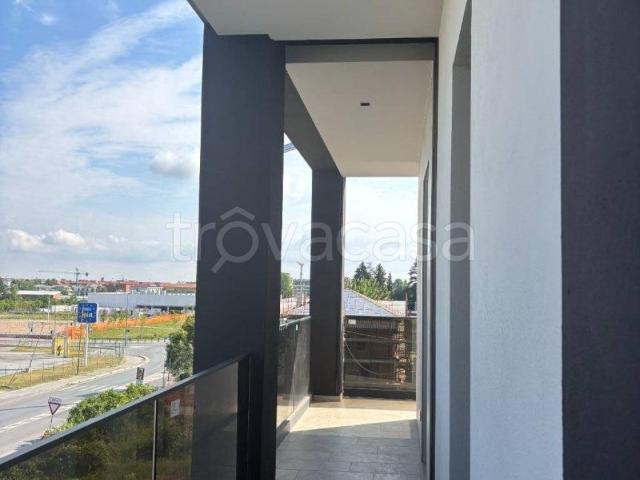 Appartamento in affitto a Cuneo corso Francia, 81, non arredato/vuoto, box, terrazzo TrovaCasa