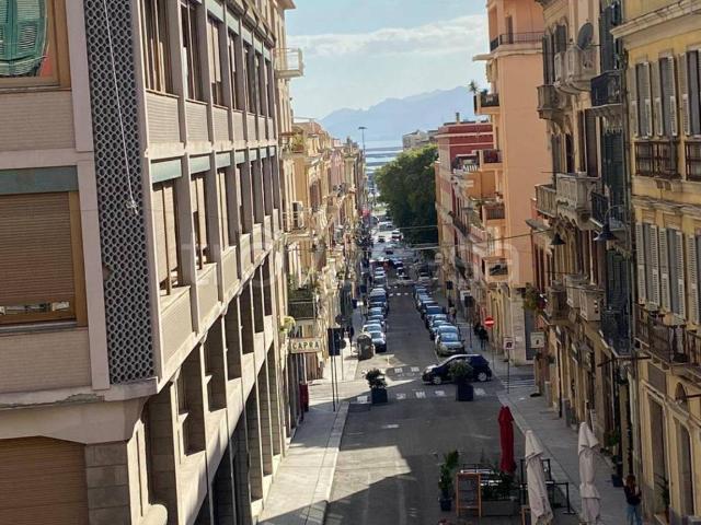 Appartamento in affitto a Cagliari, arredato, ascensore, lavatrice TrovaCasa