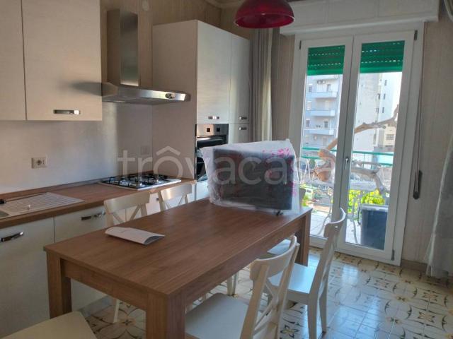 Appartamento in affitto a Cagliari via Francesco Petrarca, 29, arredato, terrazzo, ascensore TrovaCasa