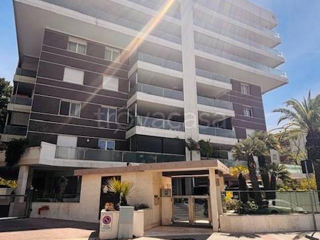 Appartamento in affitto a Cagliari via Stanislao Caboni, 24, arredato, box, terrazzo TrovaCasa