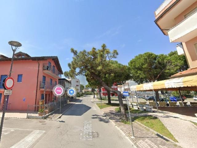 Appartamento in affitto a Caorle via isonzo, arredato, posto auto, riscaldamento autonomo TrovaCasa
