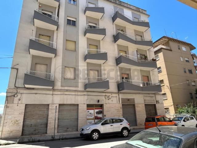 Appartamento in affitto a Caltanissetta via gorizia, 112, non arredato/vuoto, riscaldamento autonomo, ascensore TrovaCasa