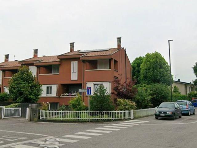Appartamento in affitto a Calvenzano