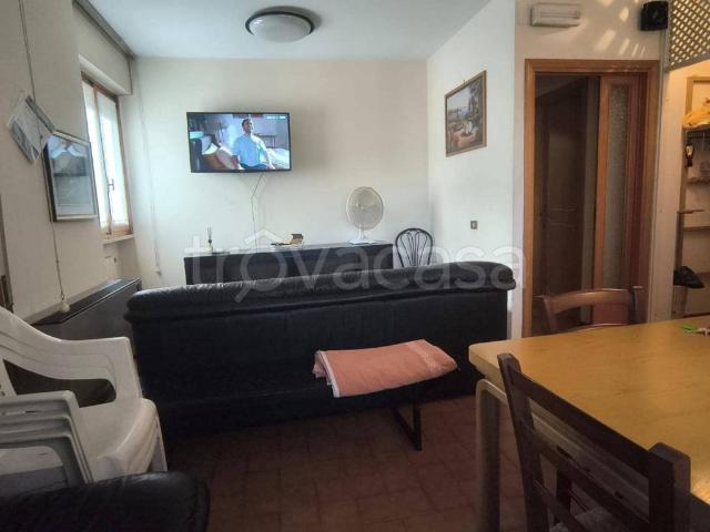 Appartamento in affitto a Camaiore, arredato, giardino privato, posto auto TrovaCasa