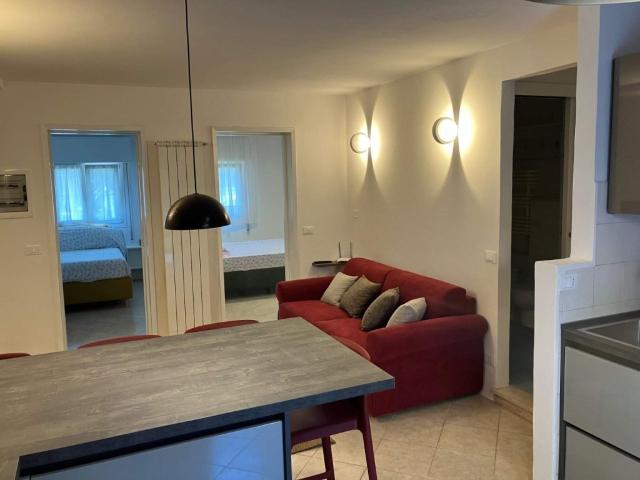 Appartamento in affitto a Camaiore via Crispi, lavatrice, lavastoviglie, lavanderia TrovaCasa
