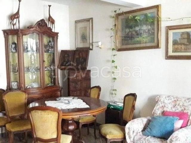 Appartamento in affitto a Camaiore via Santa Caterina, terrazzo, ascensore, cucina abitabile TrovaCasa