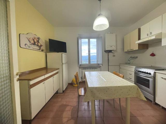 Appartamento in affitto a Camerino MC