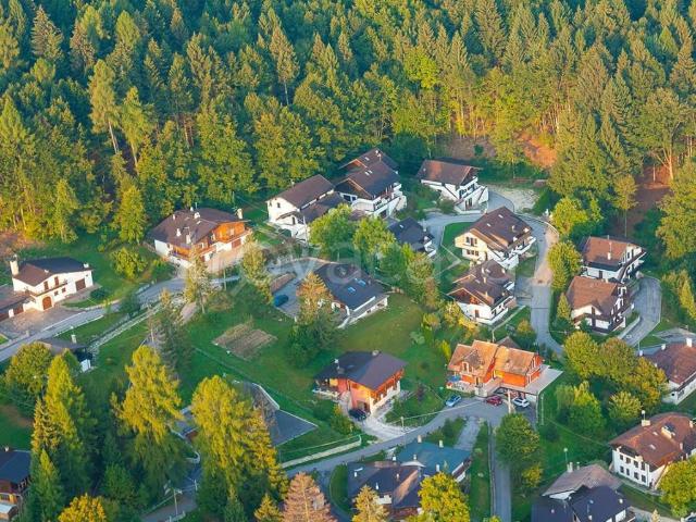 Appartamento in affitto a Canove di Roana via Villaggio dei Pini, arredato, terrazzo, balcone TrovaCasa