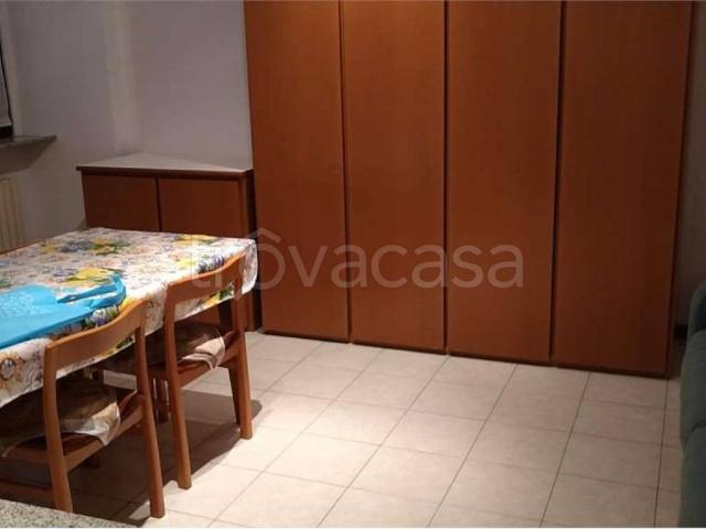 Appartamento in affitto a Cantù, arredato, cantina, angolo cottura TrovaCasa