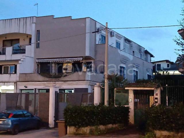 Appartamento in affitto a Casoria via p. Nenni, arredato, giardino, centrale TrovaCasa