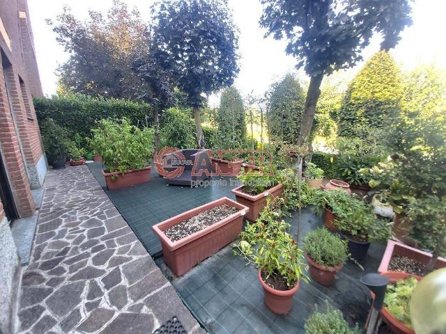 Appartamento in affitto a Casatenovo LC