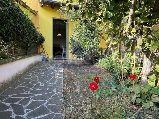 Appartamento in affitto a Casalmorano casalmorano, arredato, giardino privato, box TrovaCasa