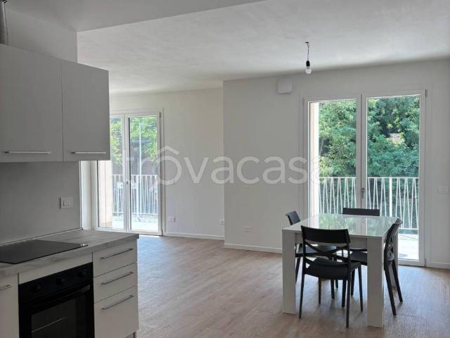 Appartamento in affitto a Casalmaggiore via Azzo Porzio, 178, non arredato/vuoto, box, terrazzo TrovaCasa