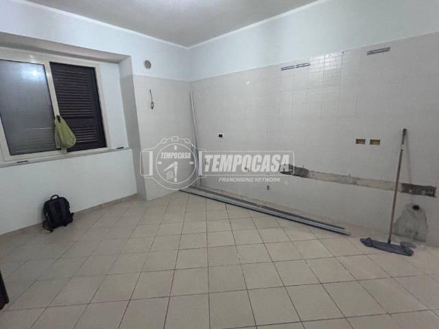 Appartamento in affitto a Casalnuovo di Napoli, non arredato/vuoto, lavanderia, angolo cottura TrovaCasa