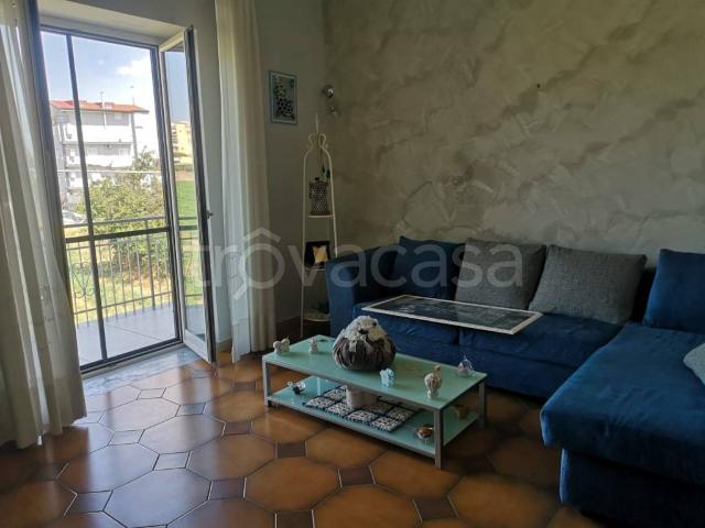 Appartamento in affitto a Casalnuovo di Napoli via Salice, arredato, giardino privato, posto auto TrovaCasa